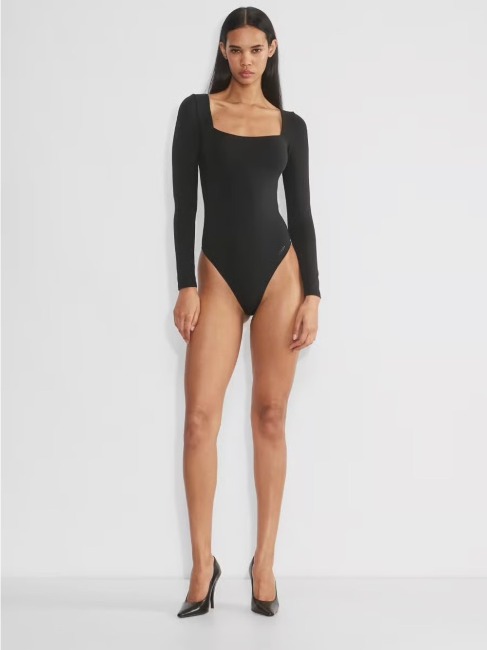 Babaton Black Square-Neck Long-Sleeve Bodysuit